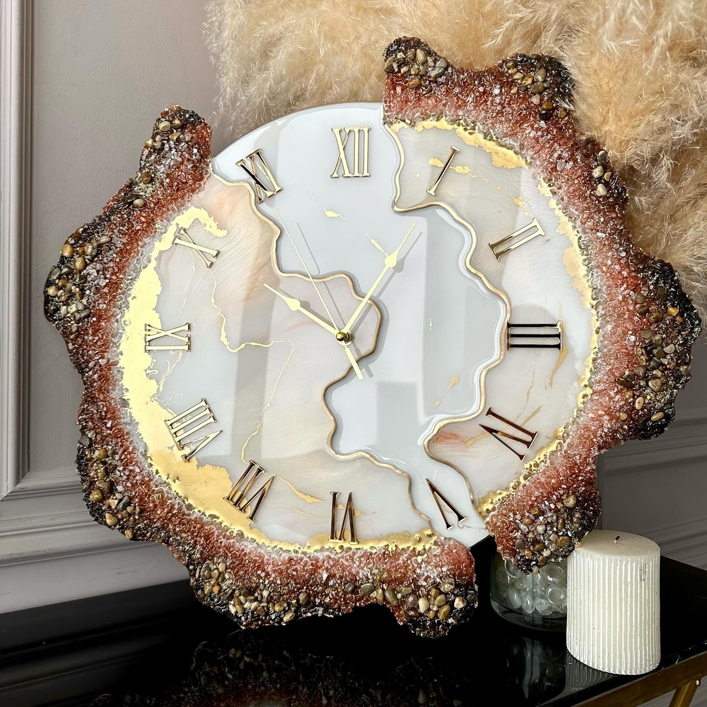 Broken Art Resin Clock